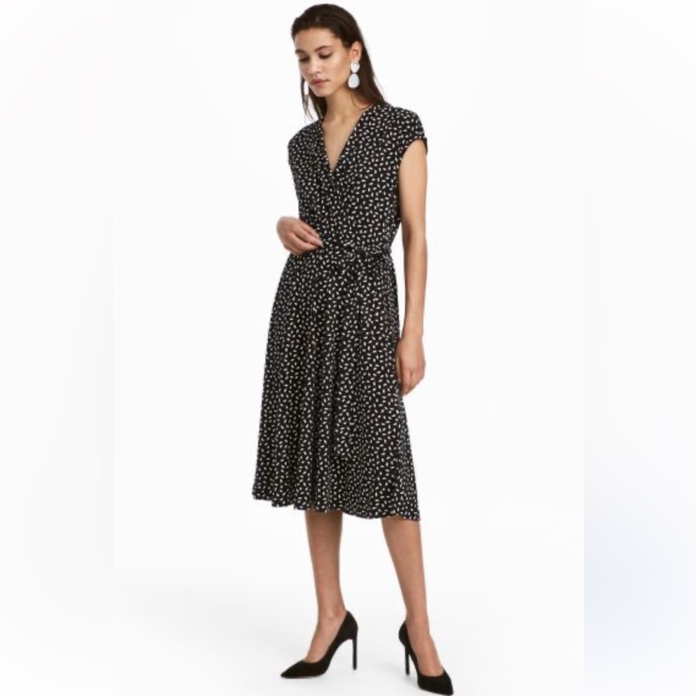 Black surplice plunge midi dress S